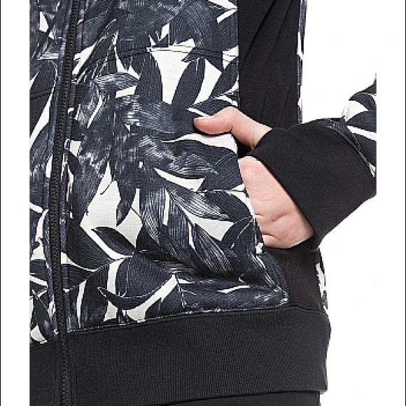 🔥ROXY FROST PRINTED HOODIE NWT - Picture 9 of 10